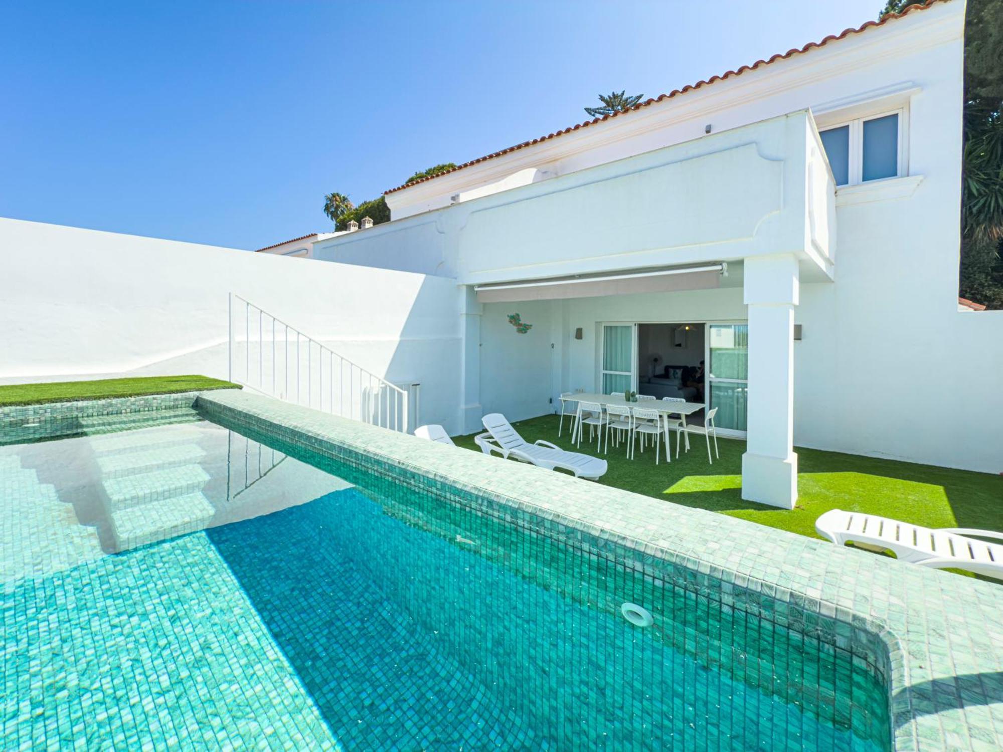 Villa Artola - Piscina Privada